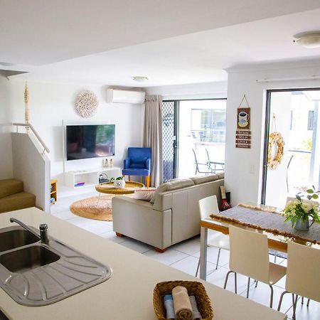 Tropical Getaway In 2 Bedroom Unit In 4 Star Resort Нусавил Екстериор снимка